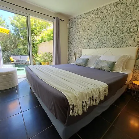 Salvacintoggio Petite 2 Personnes Porto-Vecchio (Corsica)